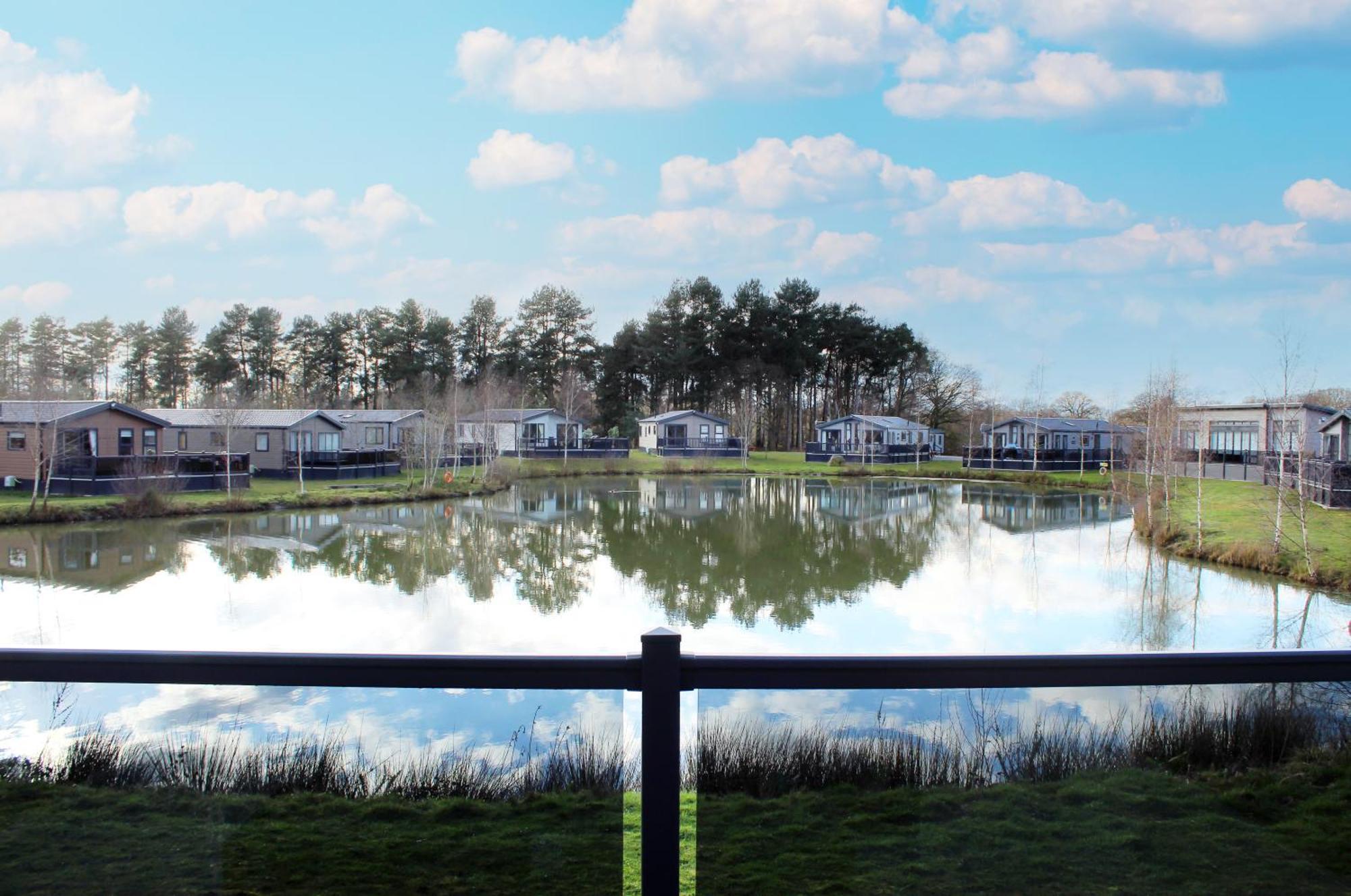 Hotchkin Lodge Woodhall Spa Esterno foto